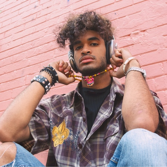 HANDMADE POLYMER CLAY PINKY MONSTER NECKLACE - Picture 3 of 7